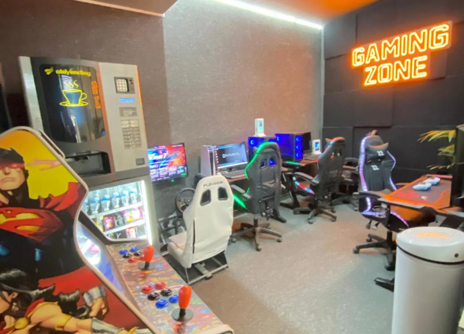 Futurotel Γρανάδα 0*,